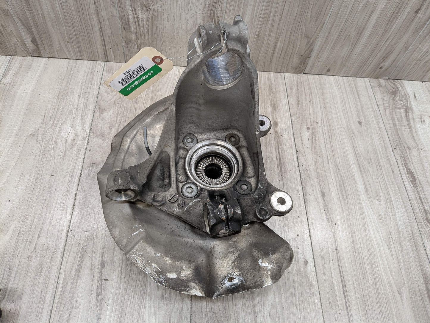 16-24 OEM BMW F39 F44 F48 X1 X2 Front Left Driver Side Knuckle Wheel Hub Bearing