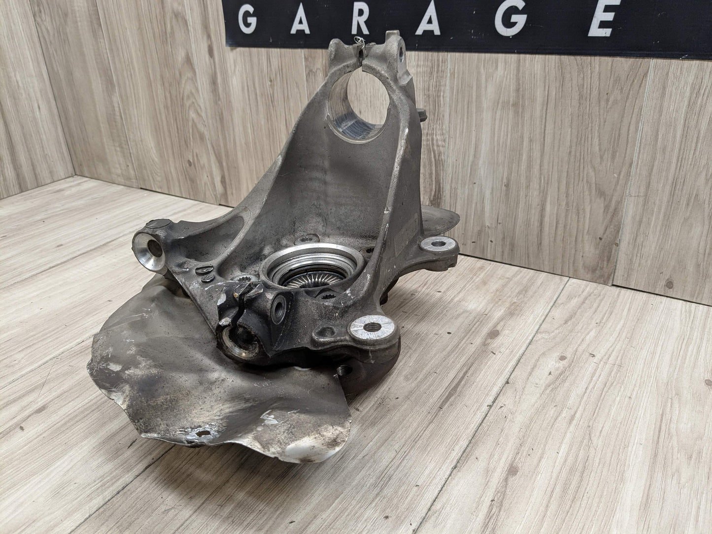 16-24 OEM BMW F39 F44 F48 X1 X2 Front Left Driver Side Knuckle Wheel Hub Bearing