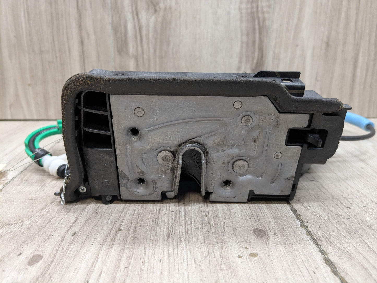 OEM BMW F90 F15 F48 F55 F85 G30 X5 REAR Right Passenger Door Lock Latch Actuator