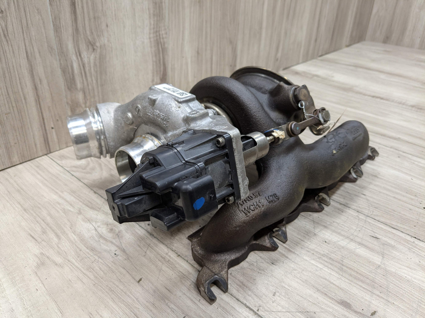 OEM BMW G01 G20 G22 G23 G26 G30 G42 330 430 530 Turbo Charger w Manifold B46 K