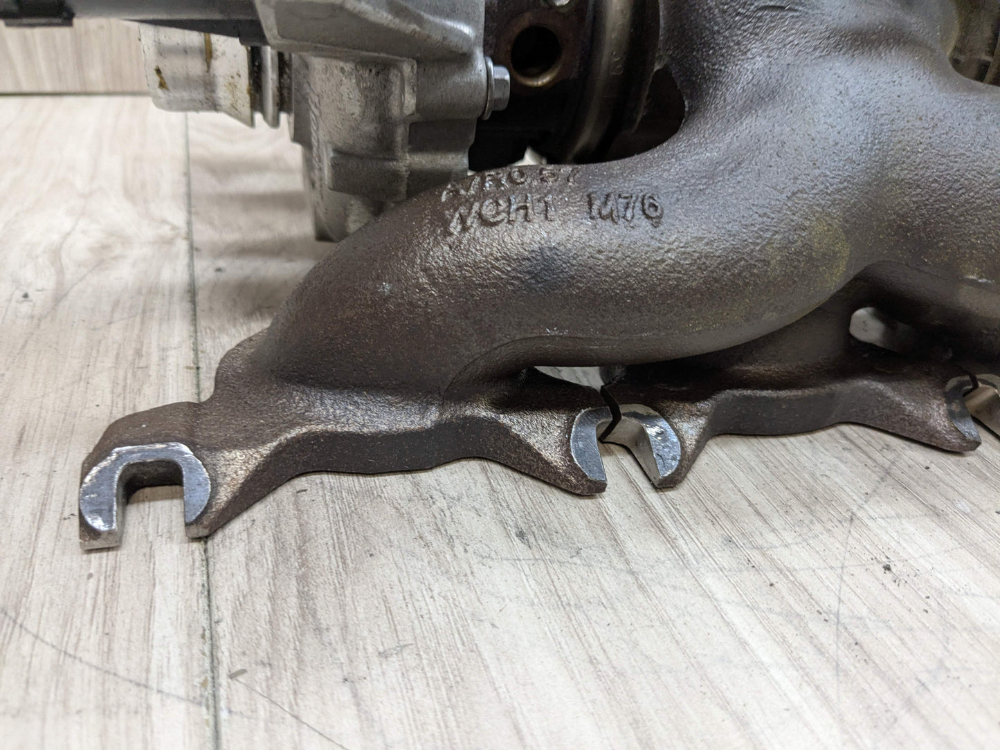 OEM BMW G01 G20 G22 G23 G26 G30 G42 330 430 530 Turbo Charger w Manifold B46 K