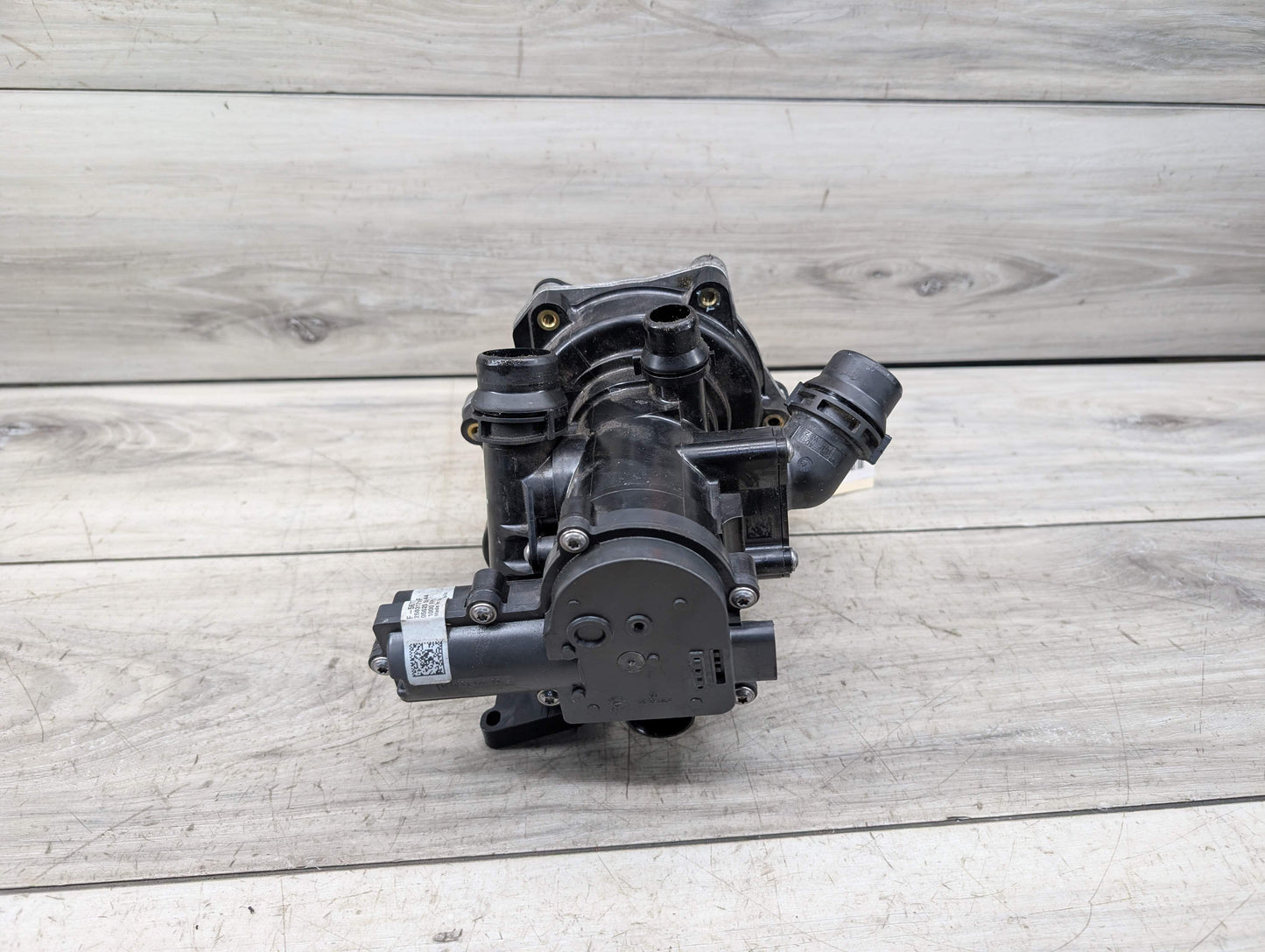 12-19 OEM AUDI A3 A4 A5 A6 S3 EA888 2.0L Engine Water Coolant Thermostat Pump