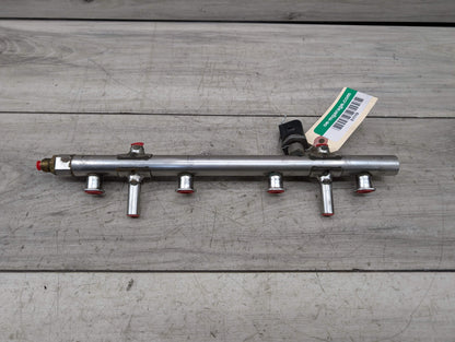 OEM AUDI A3 A4 A5 A6 A Q3 Q7 S3 Engine EA888 Gen3 Fuel Rail Injector Distributor