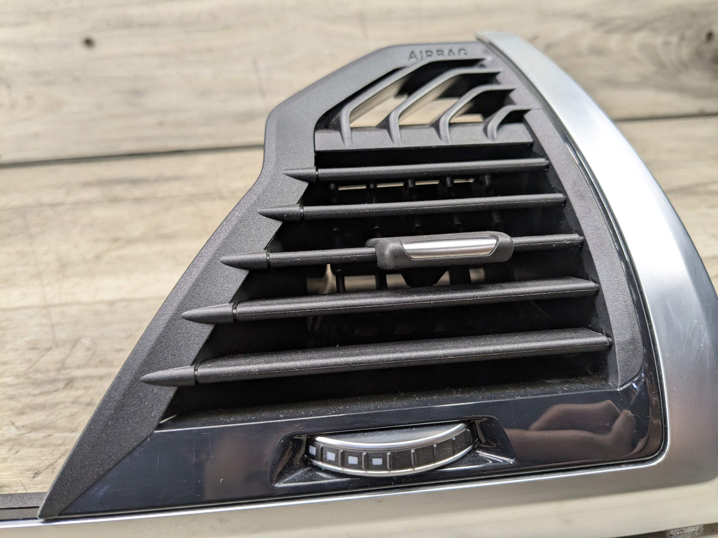 18-21 OEM BMW G01 G02 X3 X4 Dashboard Right Passenger Air Vent Grille w/ Trim