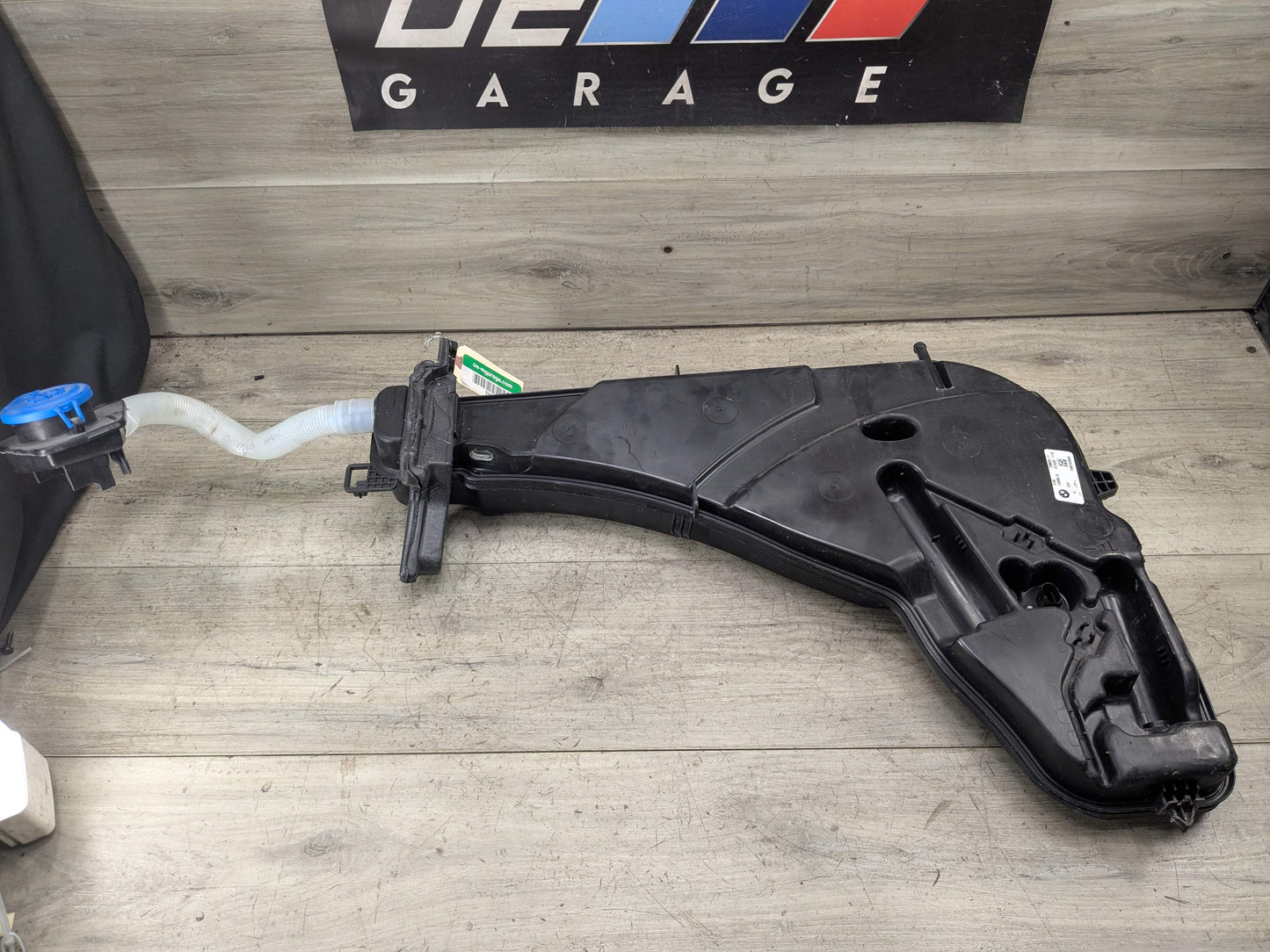OEM BMW F97 F97 X3 X4 X3M X4M Windshield Wipe Washer Bottle Tank Reservoir