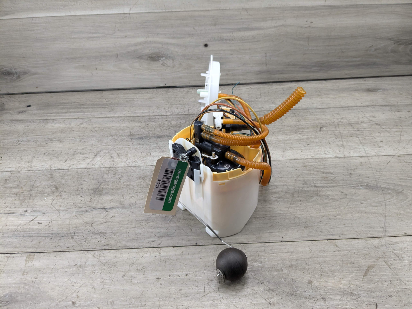 18-24 OEM BMW G01 G02 X3 X4 30i 30iX M40iX B46 B58 Sending Gas Tank Fuel Pump
