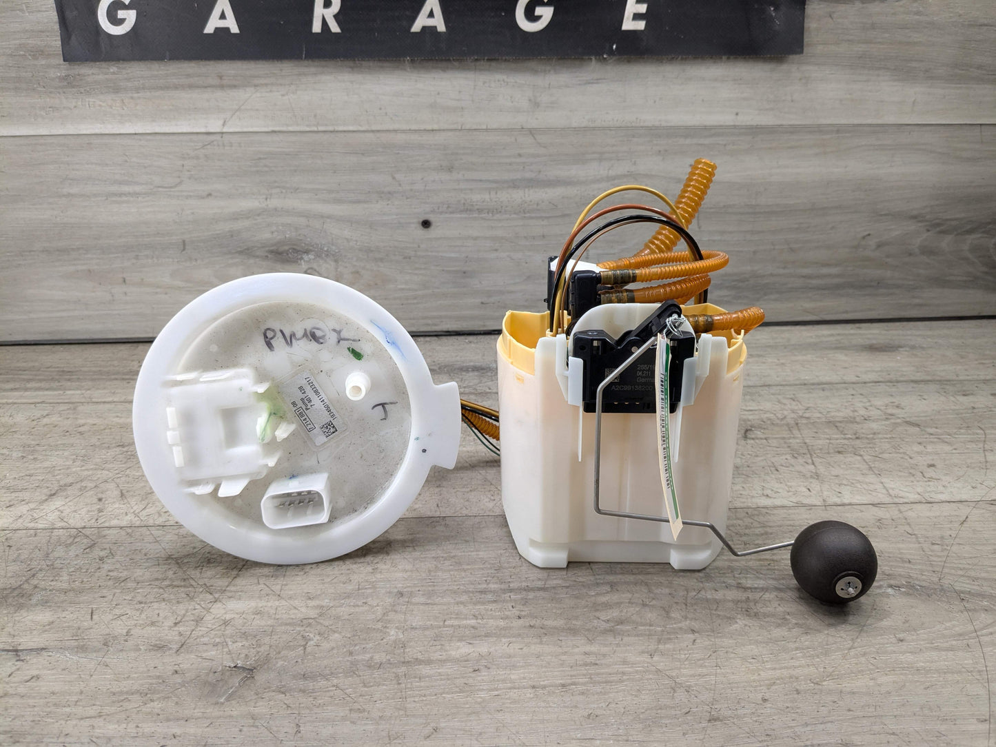 18-24 OEM BMW G01 G02 X3 X4 30i 30iX M40iX B46 B58 Sending Gas Tank Fuel Pump