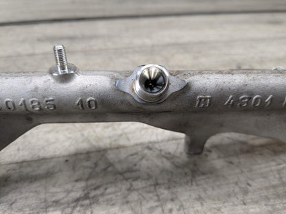 OEM BMW F30 G30 M240 340 440 540 740 Engine Pressure Fuel Injector Rail Line B58