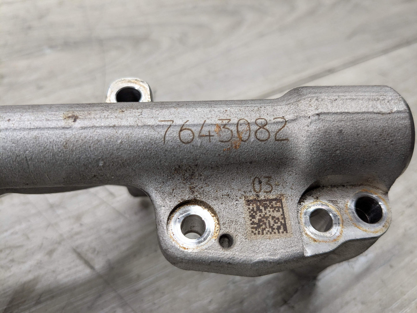 OEM BMW F30 G30 M240 340 440 540 740 Engine Pressure Fuel Injector Rail Line B58