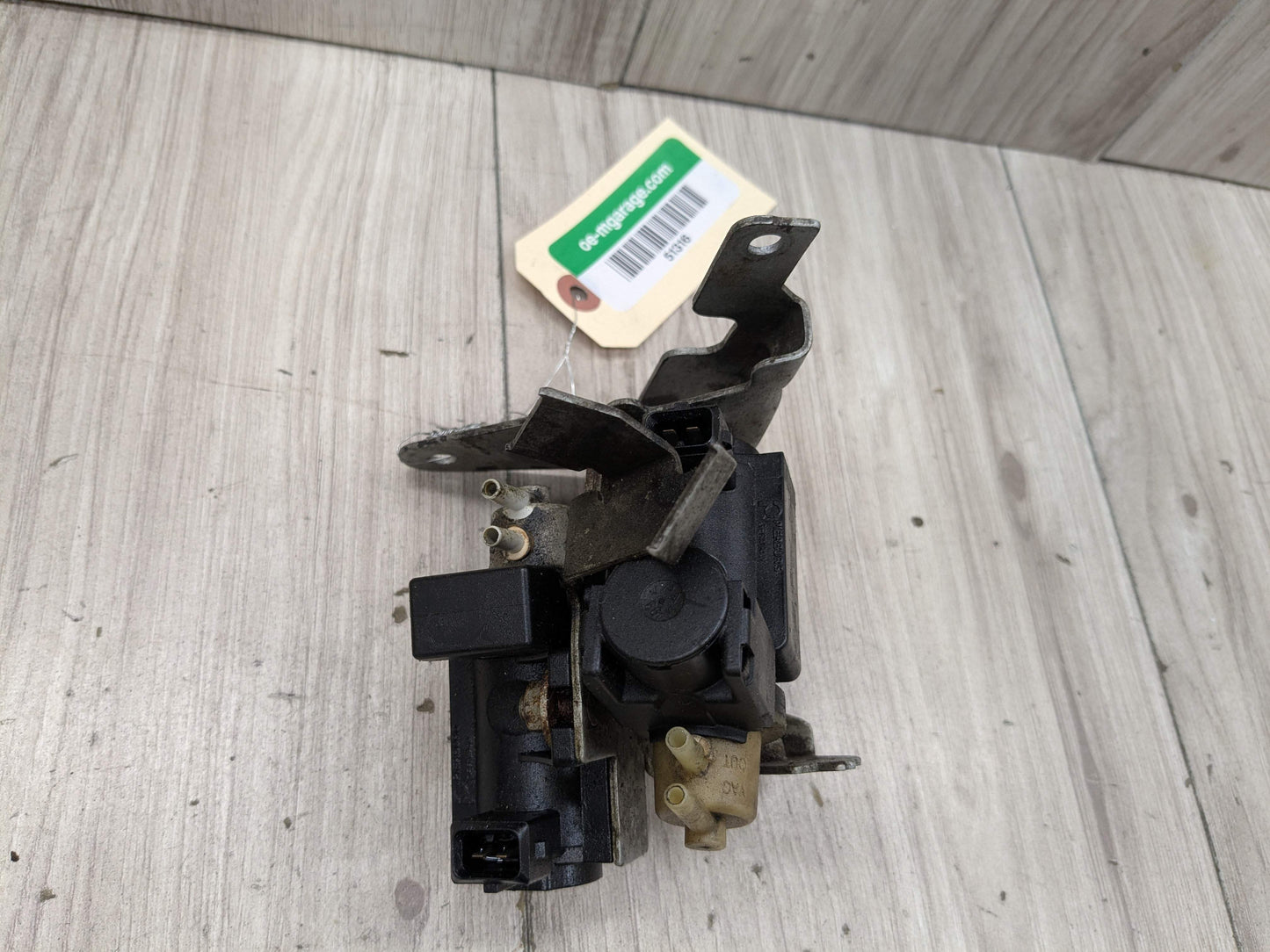 06-13 OEM BMW E90 E92 N54 Turbo Charger Air Pressure Boost Solenoid Valve SET
