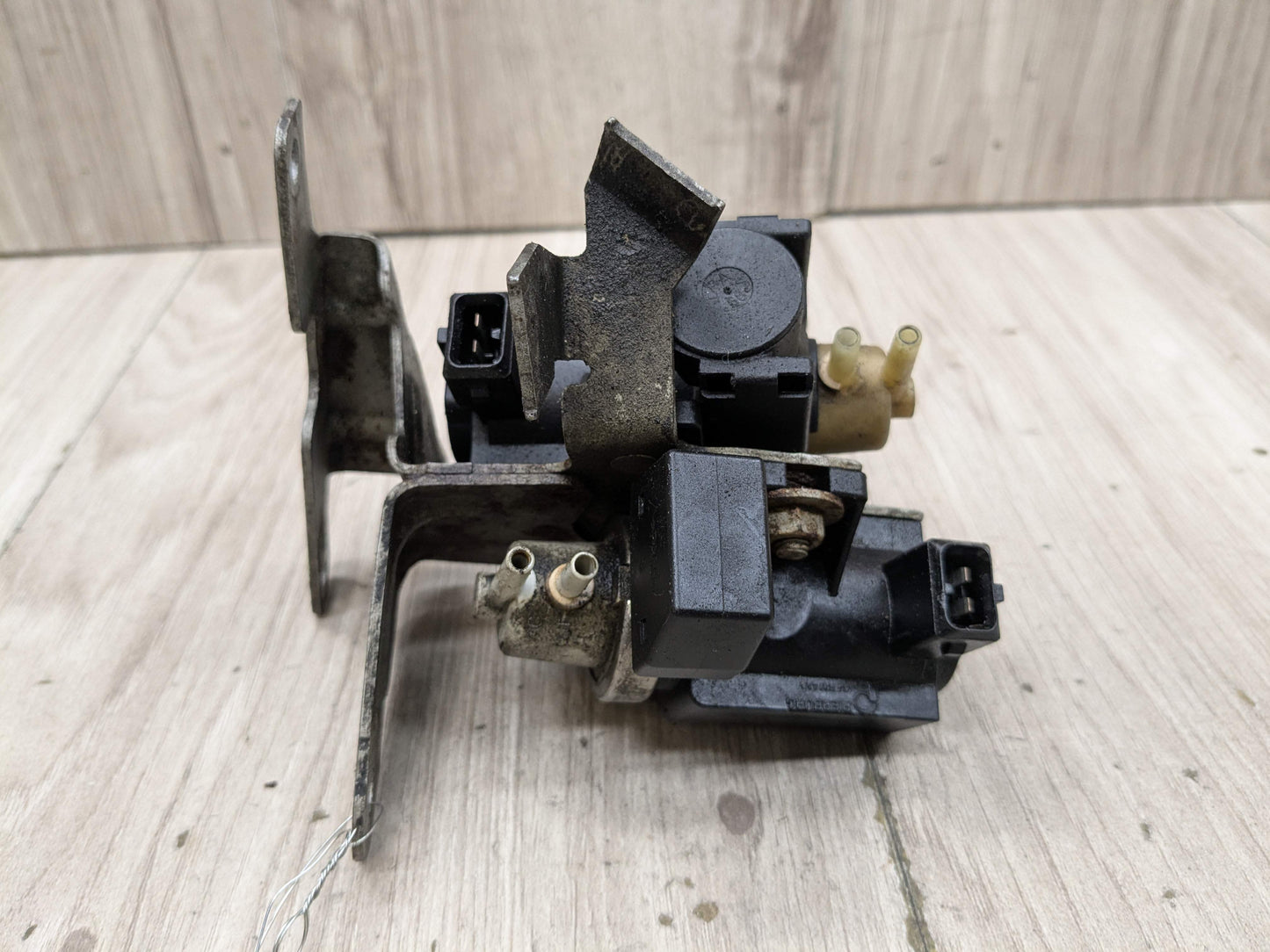 06-13 OEM BMW E90 E92 N54 Turbo Charger Air Pressure Boost Solenoid Valve SET