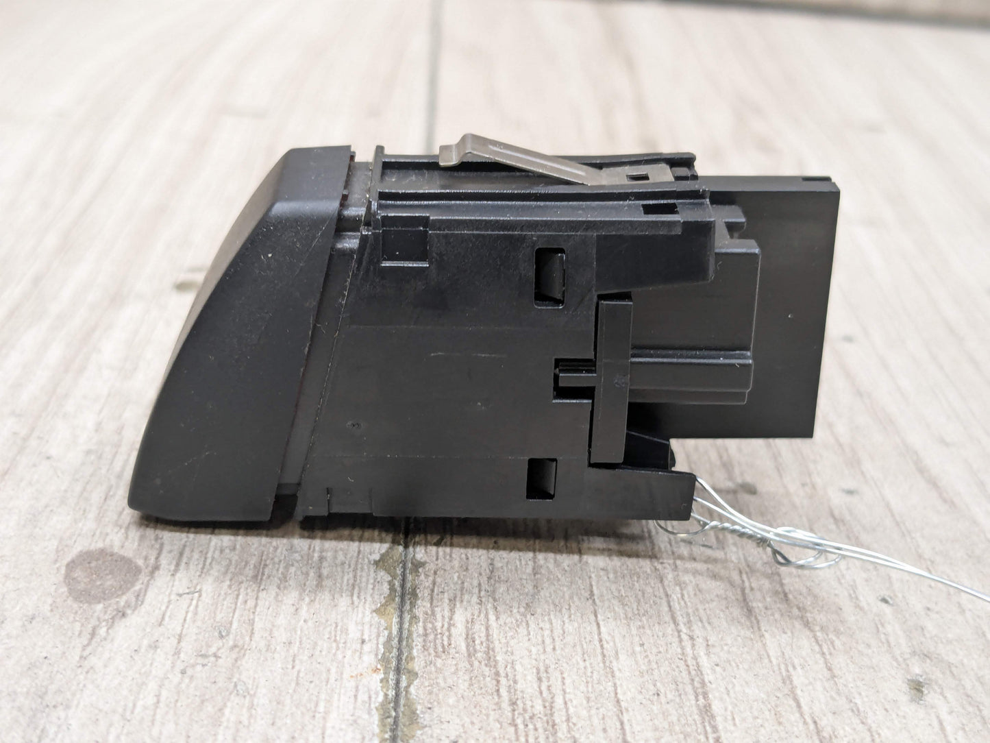 OEM BMW F15 F16 F39 F48 X1 X2 X5 X6 Center Emergency Flasher Hazard Light Switch