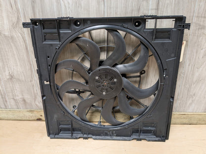 OEM BMW G01 G02 X3 X4 30i 30iX Radiator Cooling Fan Shroud  400W B46