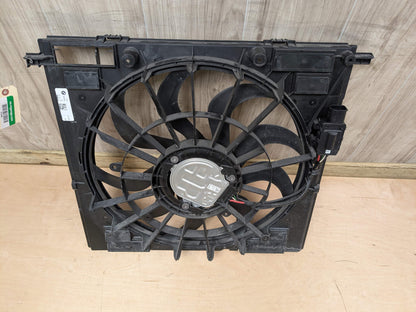 OEM BMW G01 G02 X3 X4 30i 30iX Radiator Cooling Fan Shroud  400W B46