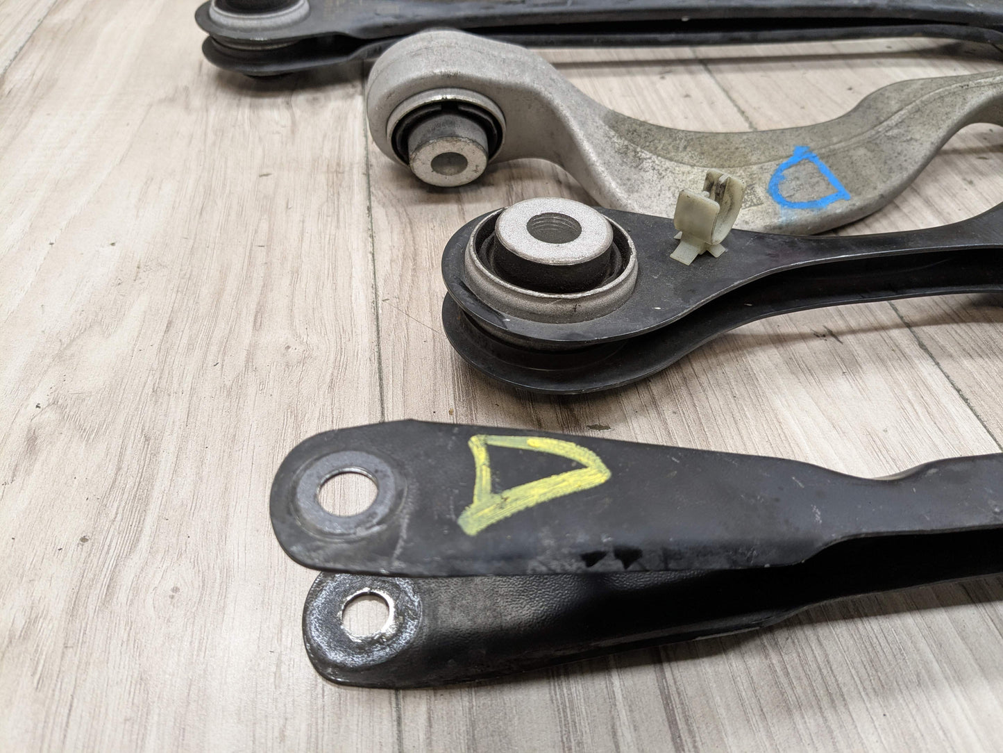 18-24 OEM BMW G01 G02 X3 X4 REAR Left Driver Side Upper Lower Control Arm SET