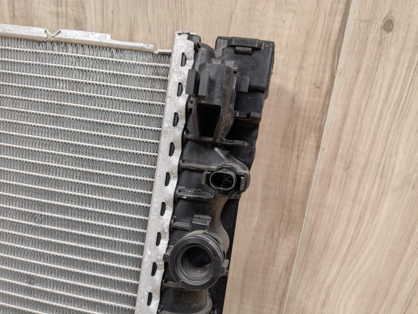OEM BMW G01 G02 X3 X4 30i 30iX Main Water Coolant Radiator 400W B46