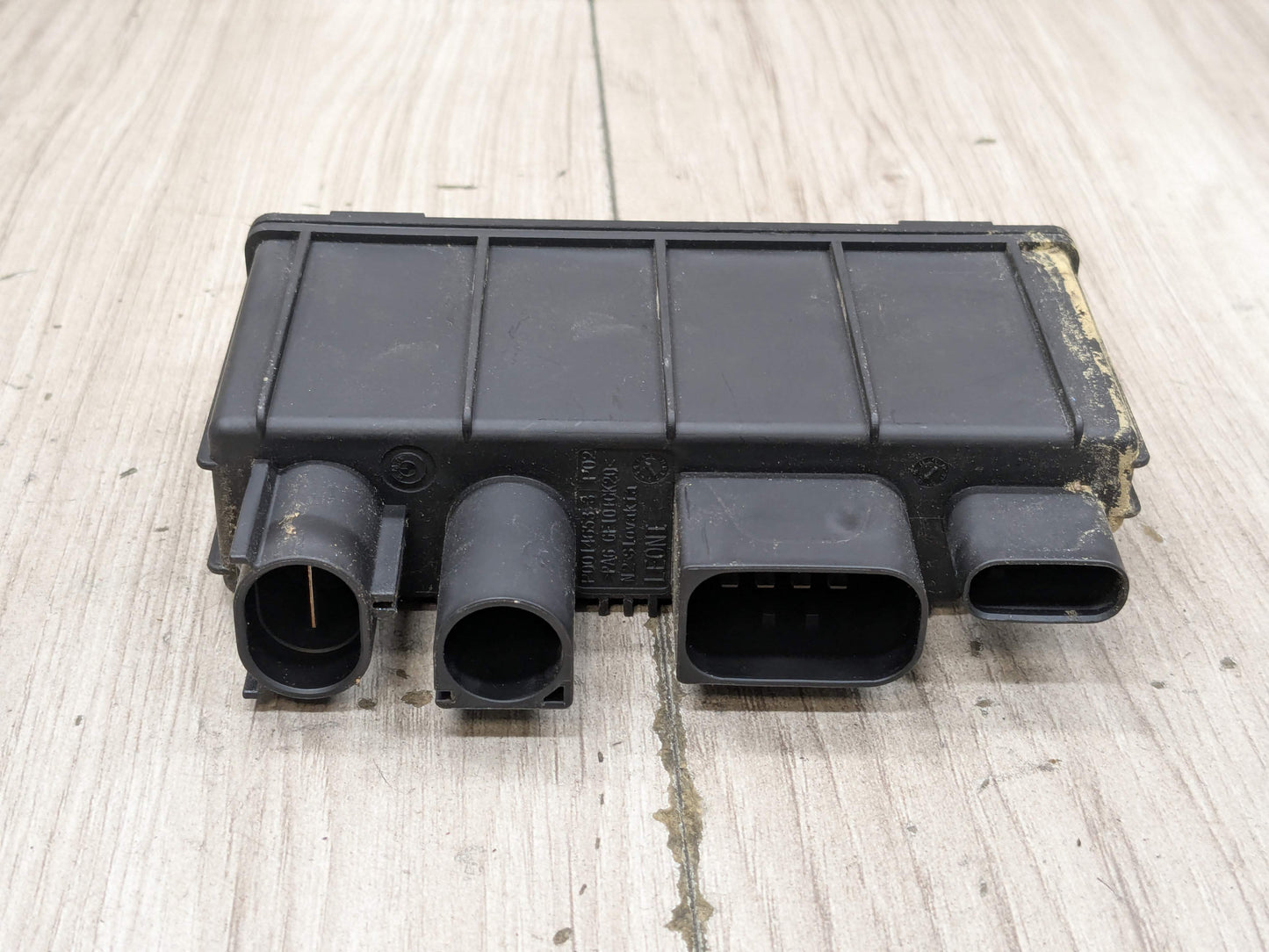 16-19 OEM BMW F39 F48 X1 X2 Integrated Power Supply Control Module B46