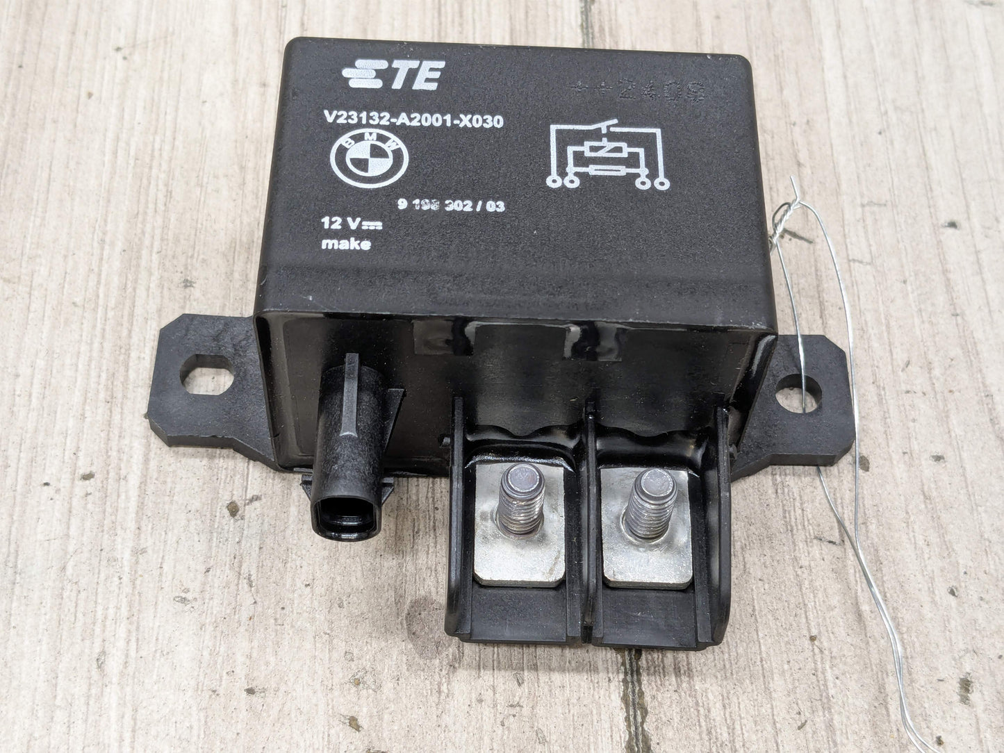 OEM BMW F10 F13 F02 F30 F32 F80 F82 F85 M3 M4 M6 Cooling Fan Relay Control 130A