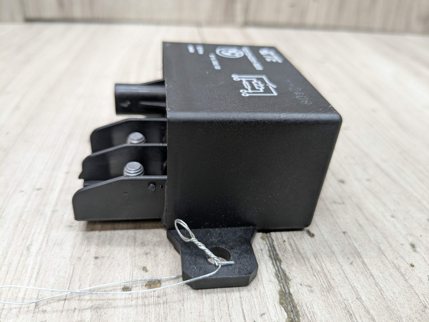 OEM BMW F10 F13 F02 F30 F32 F80 F82 F85 M3 M4 M6 Cooling Fan Relay Control 130A