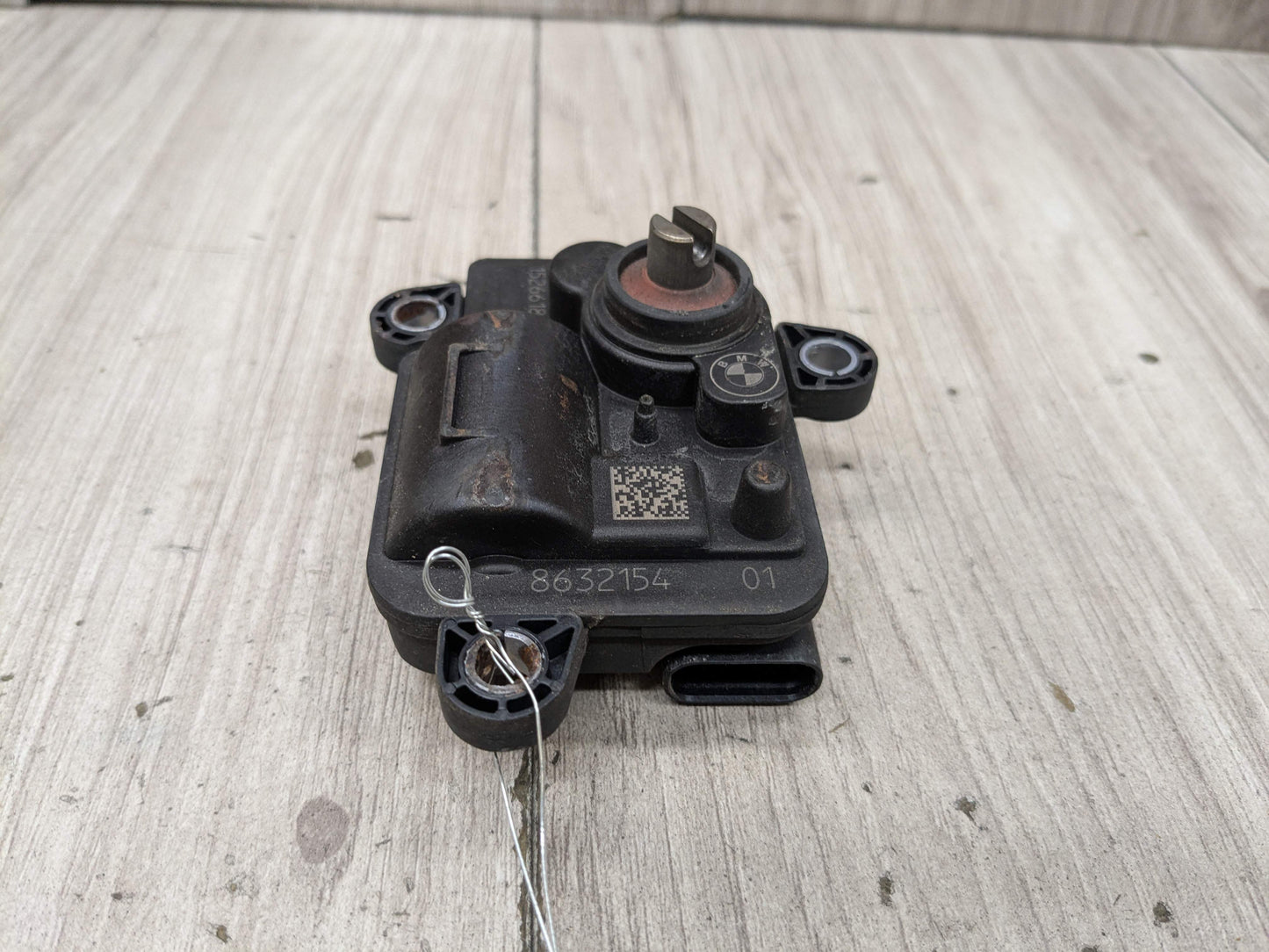 OEM BMW F15 F22 F23 F30 F32 F33 F36 F44 F48 Muffler Exhaust Flap Actuator Motor