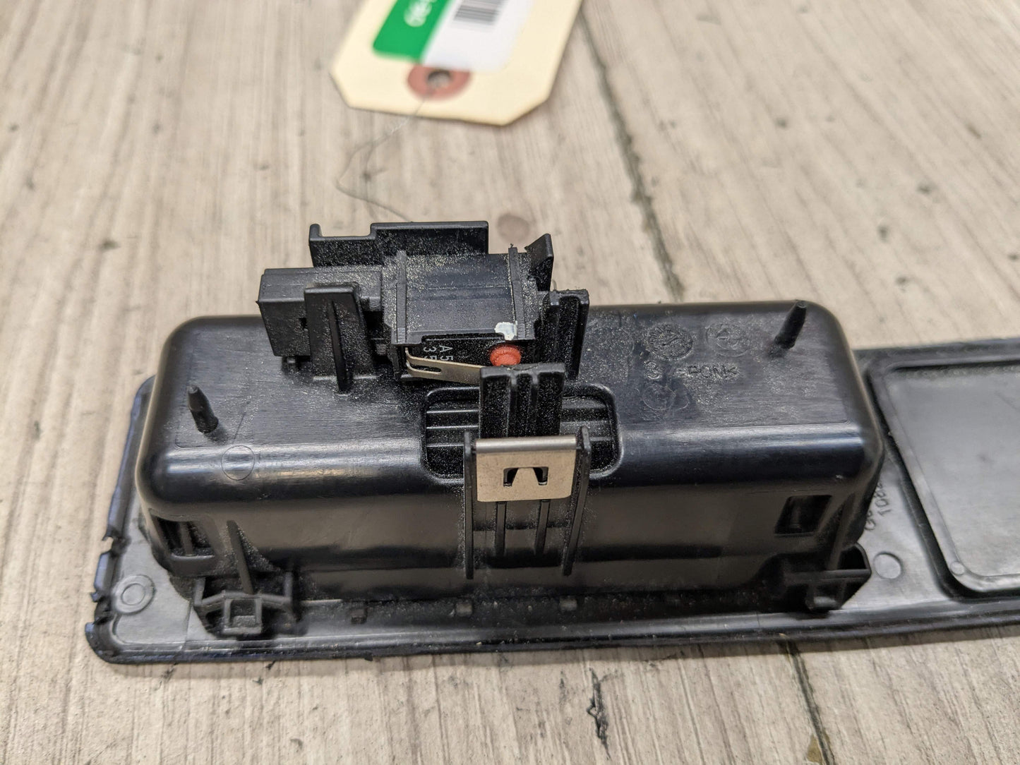 OEM BMW F22 F23 F30 F32 F36 F80 F82 F87 M3 M4 Trunk Lid Release Switch Handle