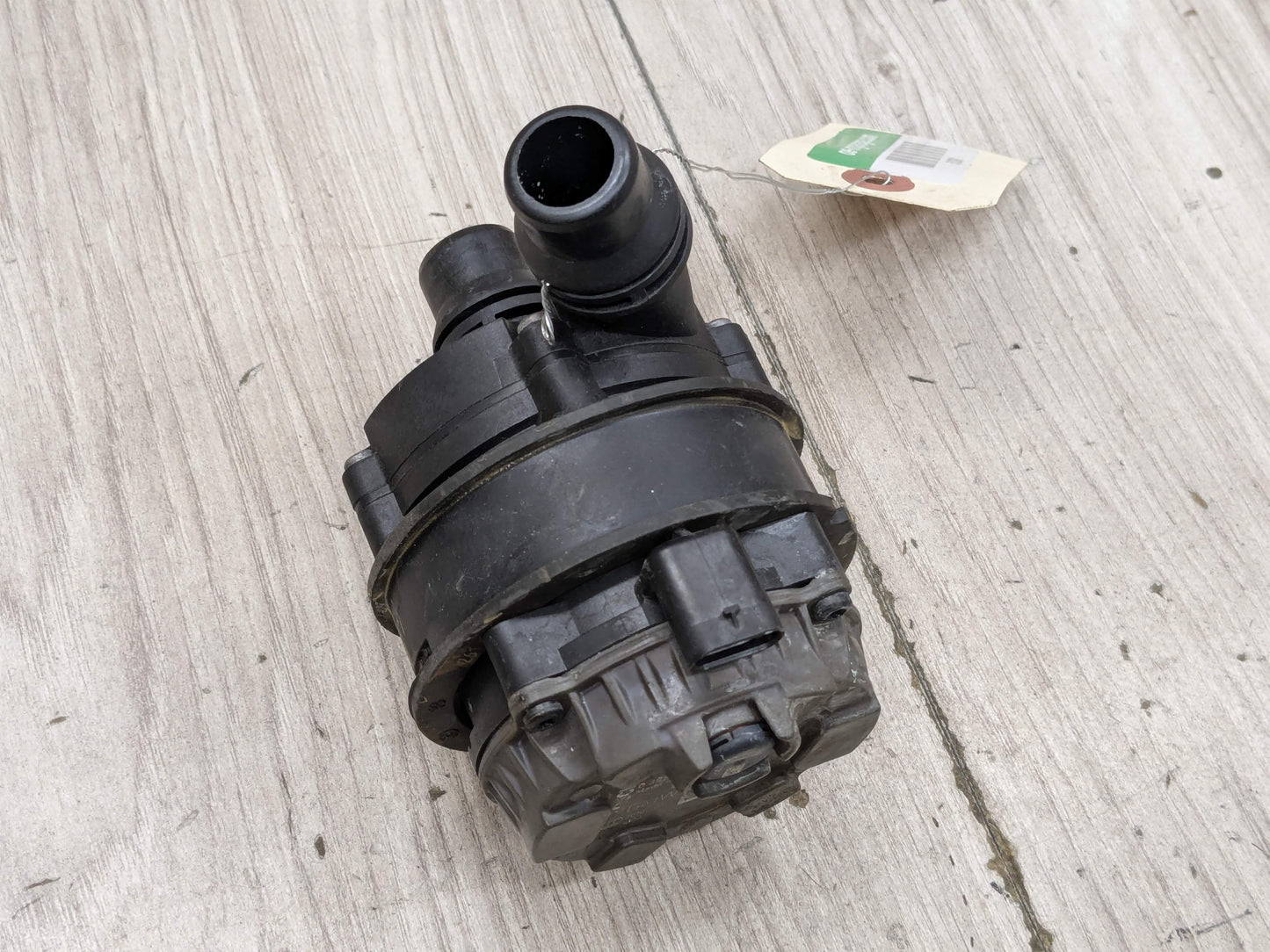 OEM BMW G01 G05 G20 G22 G26 Engine B46 B58 Auxiliary Electric Water Pump Cooling