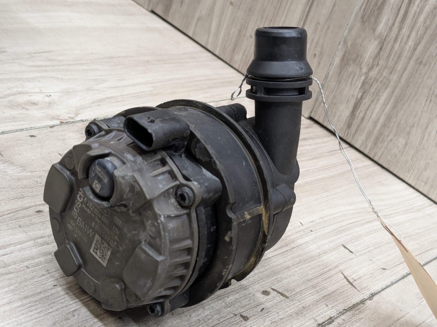 OEM BMW G01 G05 G20 G22 G26 Engine B46 B58 Auxiliary Electric Water Pump Cooling