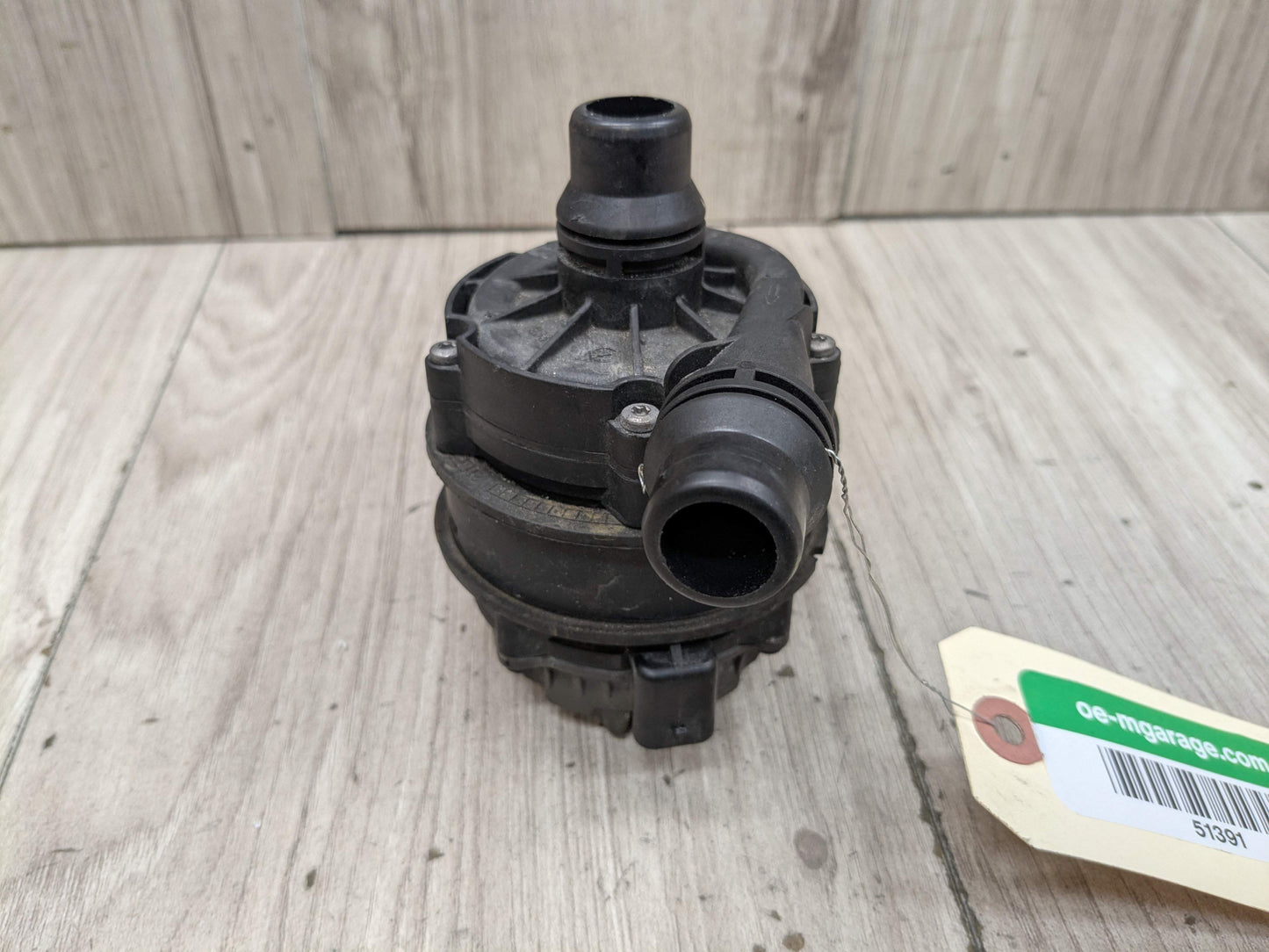 OEM BMW G01 G05 G20 G22 G26 Engine B46 B58 Auxiliary Electric Water Pump Cooling