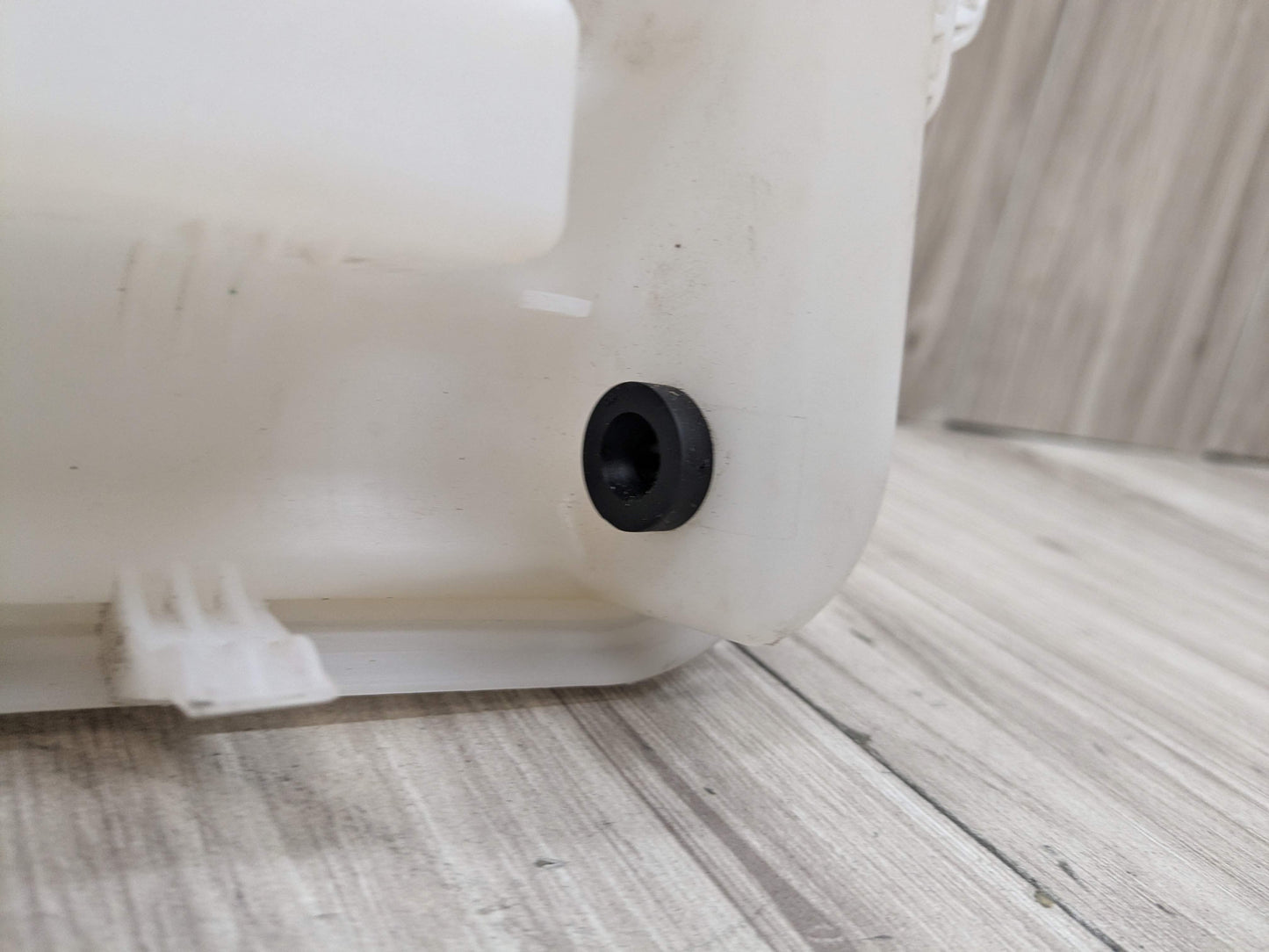 OEM BMW F30 F32 F36 F80 F82 M2 M3 M4 Windshield Washer Fluid Tank Reservoir