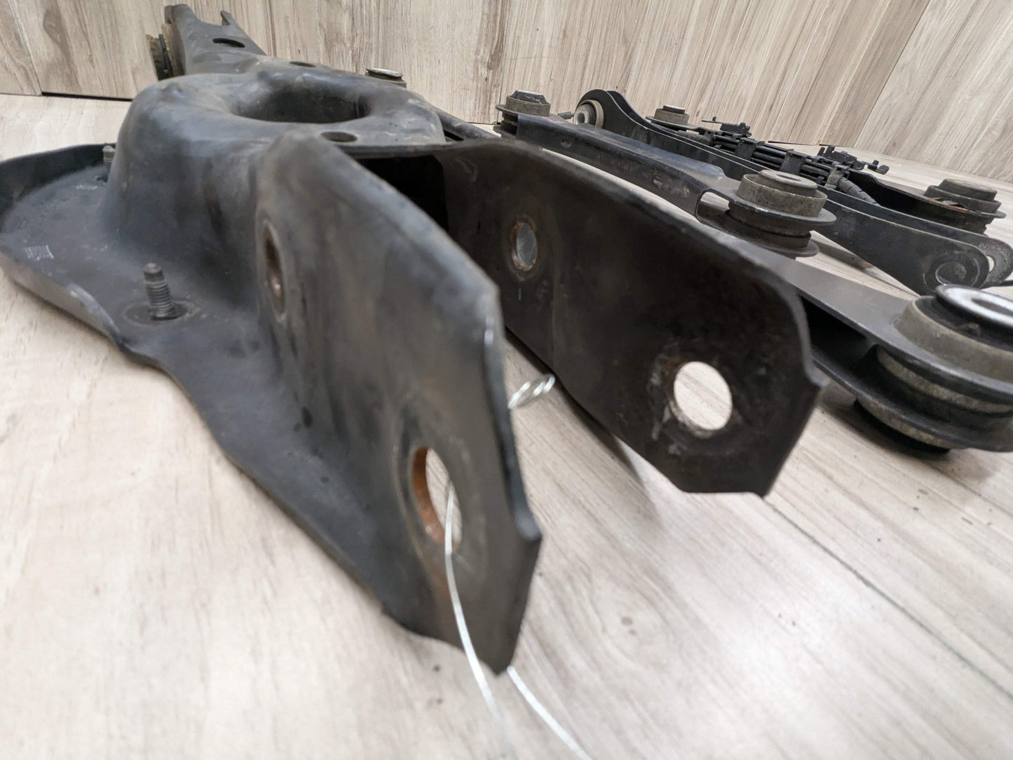 OEM BMW F22 F23 F30 F32 F33 F36 Rear Left Driver Upper Lower Control Arm SET