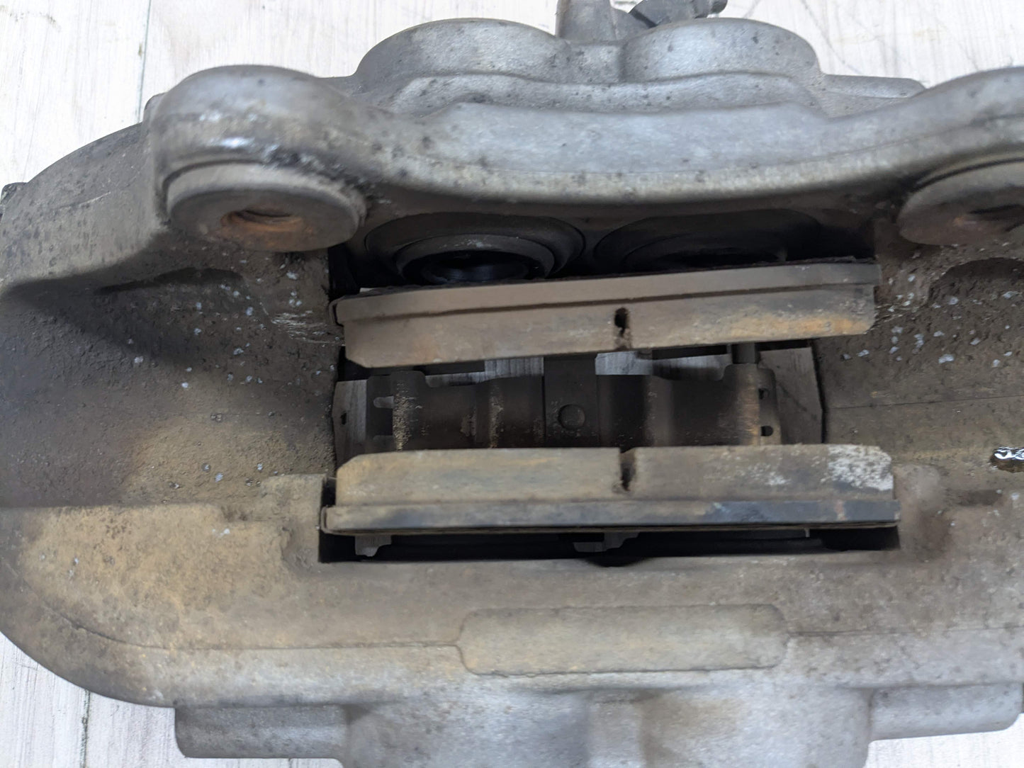 OEM BMW F30 F32 F33 F36 328 335 435 440 Front Left Driver Brake Caliper BREMBO