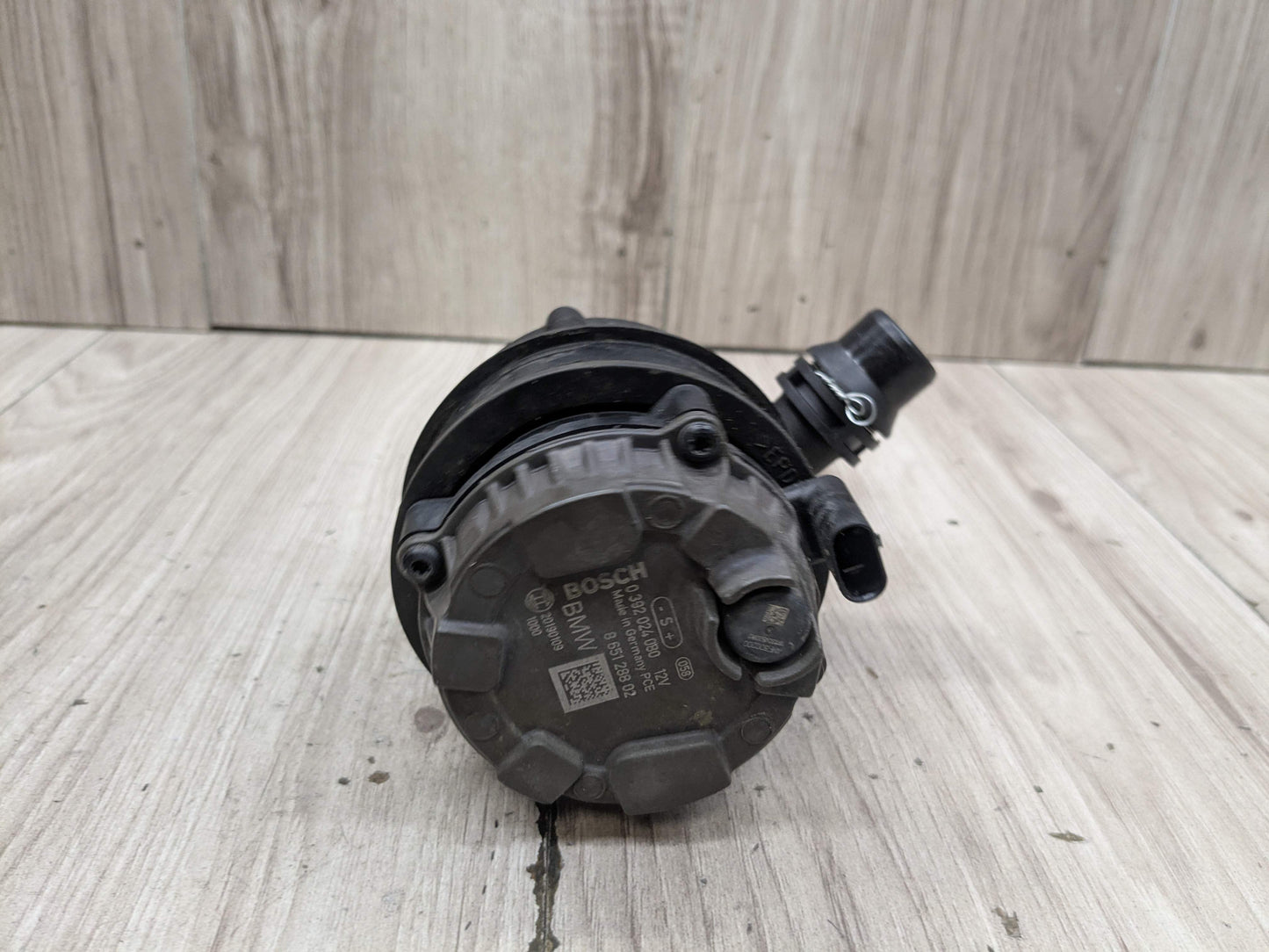 OEM BMW G01 G05 G20 G22 G26 Engine B46 B58 Auxiliary Electric Water Pump Cooling