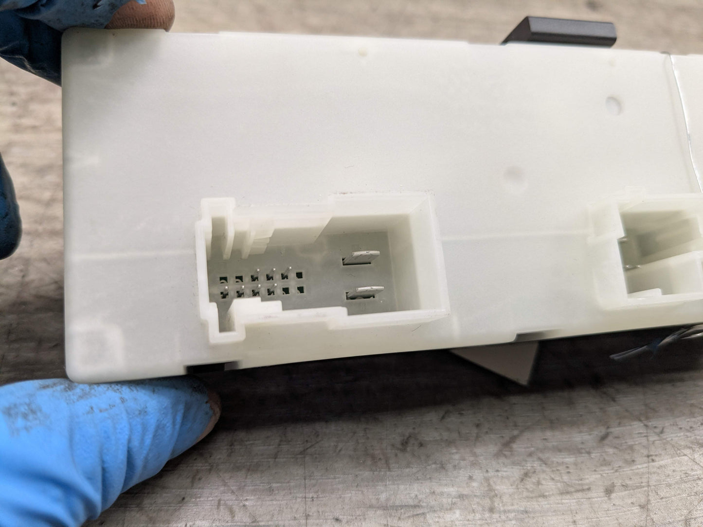 OEM BMW F90 G01 G12 G20 G30 G80 Trunk Tailgate Decklid Function Control Module
