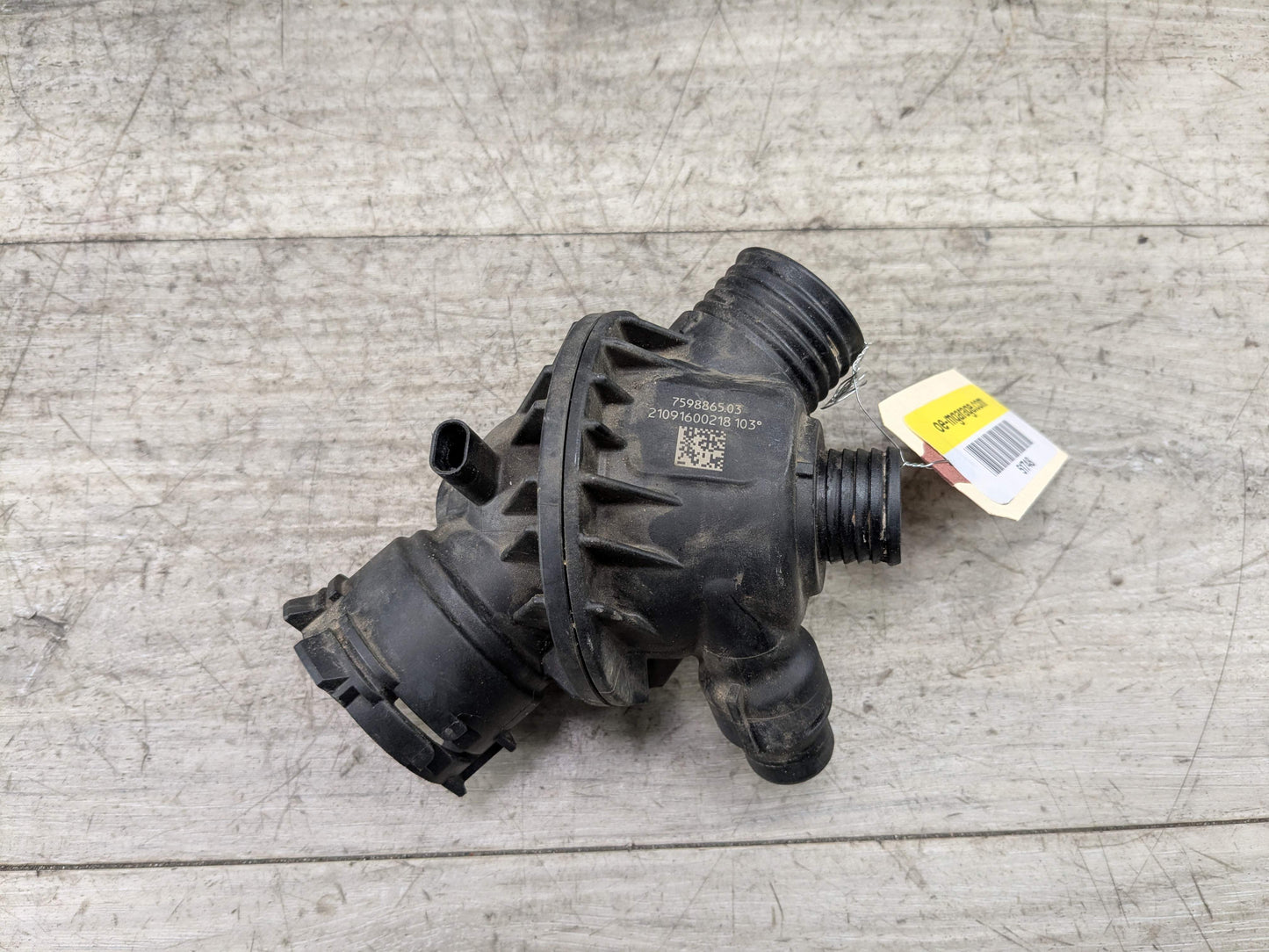 OEM BMW F15 F16 F23 F30 F32 F33 F36 Engine N55 Water Coolant Thermostat Housing