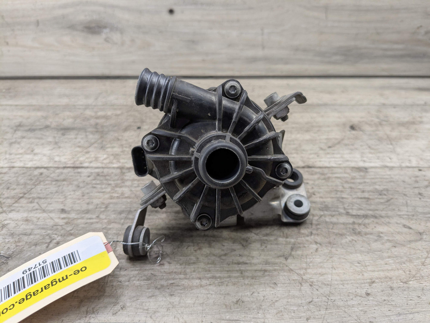 OEM BMW F22 F30 F32 F36 F87 335 435 Engine N55 Auxiliary Electric Water Pump