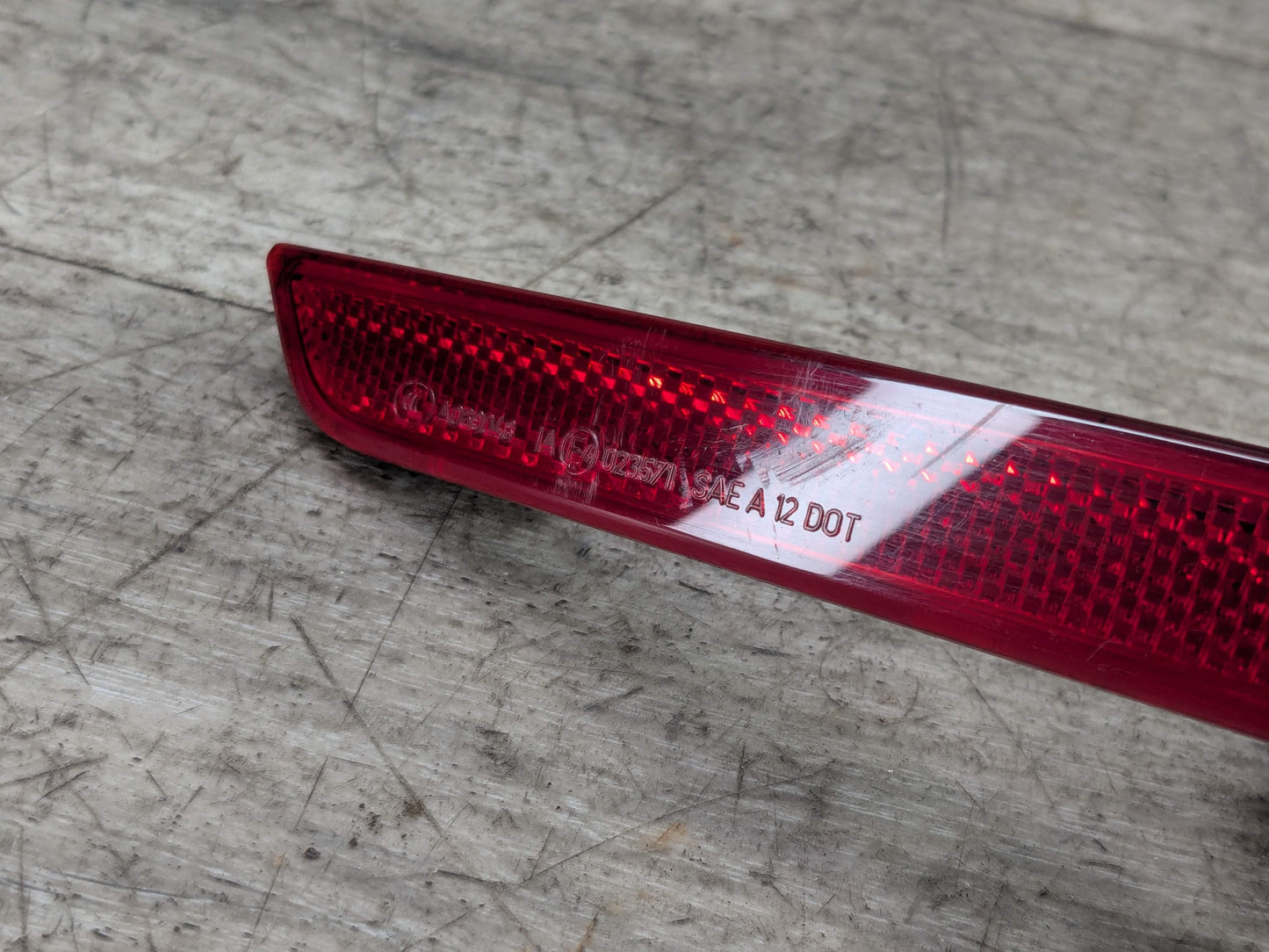 OEM BMW F32 F33 F36 M SPORT Rear Bumper Right Passenger Side Light Reflector
