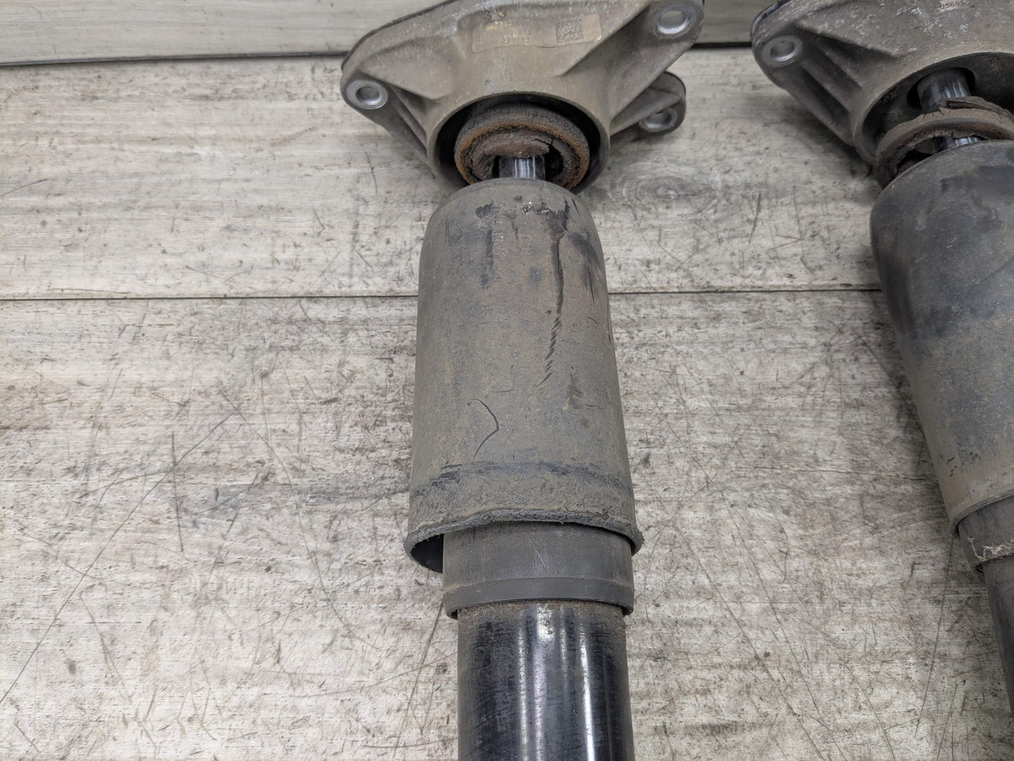 *OEM BMW F32 428 430 435 440 RWD COUPE REAR Left Right VDC Strut Shock Absorber