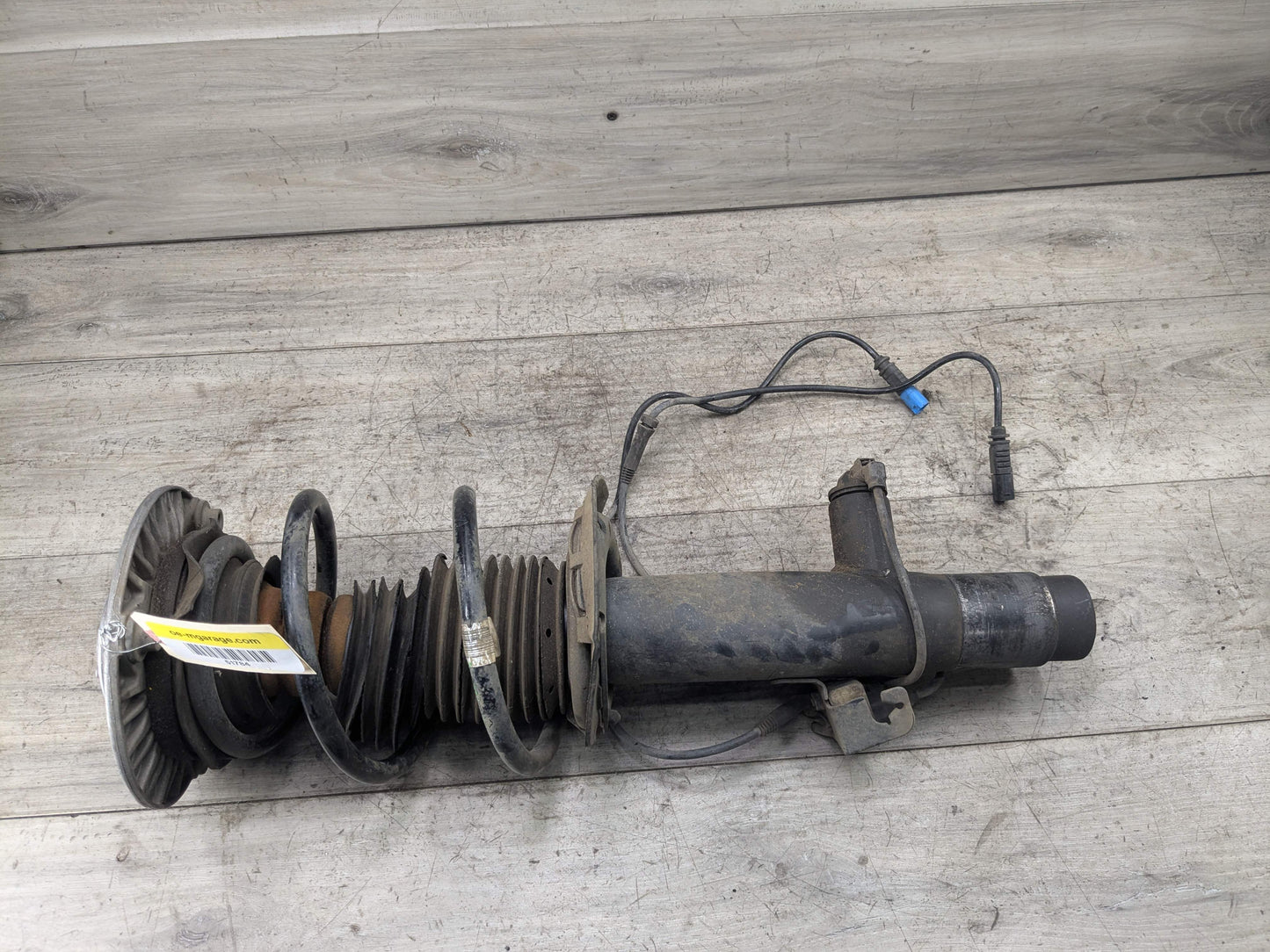 14-17 OEM BMW F32 428i 435i RWD Front Left Driver Spring Strut Shock Absorber