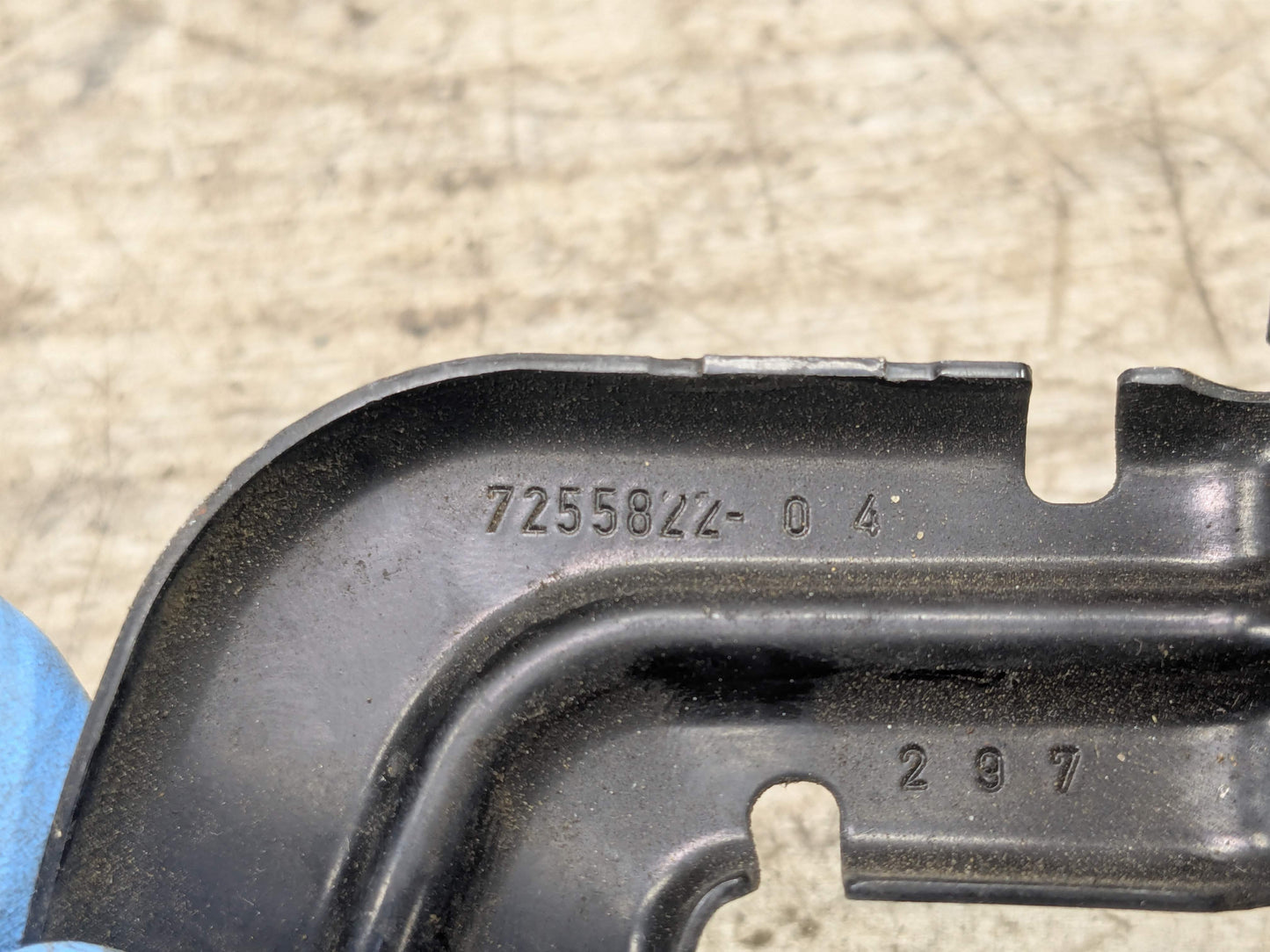 OEM BMW F30 F32 F33 F36 Front Right Passenger Fender Wing Holder Bracket SET