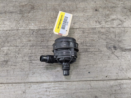 *OEM BMW G01 G05 G20 G22 G30 G42 G80 G82 G83 M3 M4 Engine Auxiliary Water Pump