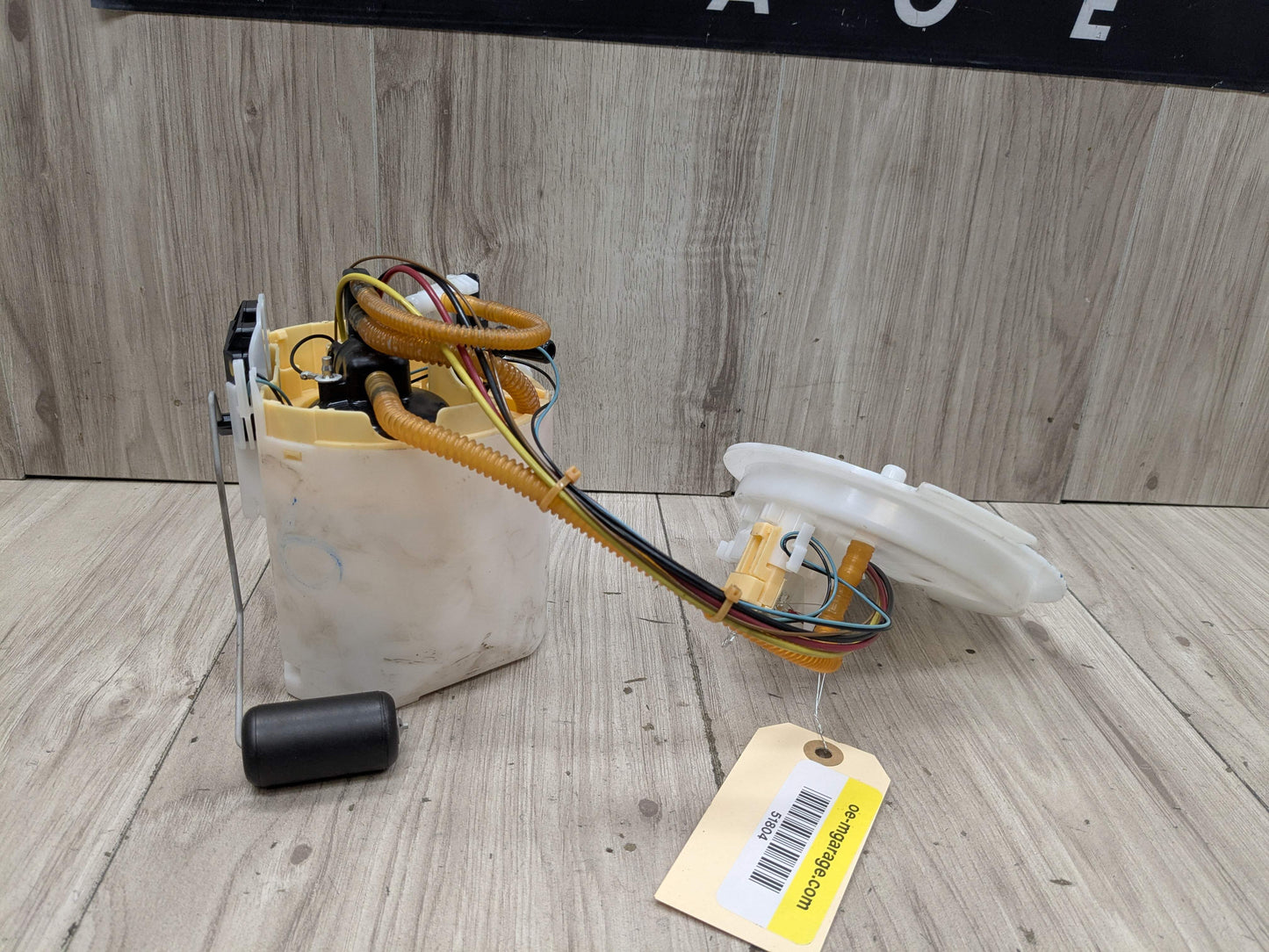 OEM BMW G20 G22 G23 G26 G42 330 M340 430 M440 Gas Tank Mounted Sending Fuel Pump