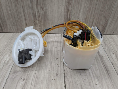 OEM BMW G20 G22 G23 G26 G42 330 M340 430 M440 Gas Tank Mounted Sending Fuel Pump