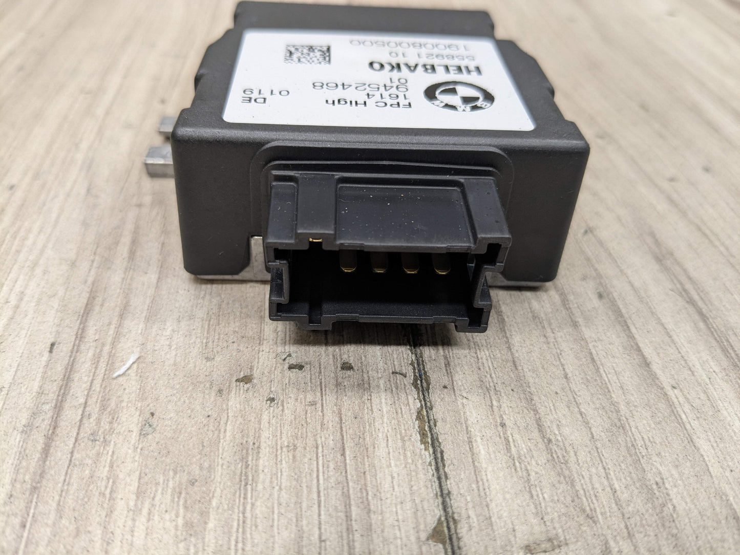 17-24 OEM BMW G01 G05 G12 G20 G22 G42 G30 G80 G82 Fuel Pump Control Module Unit