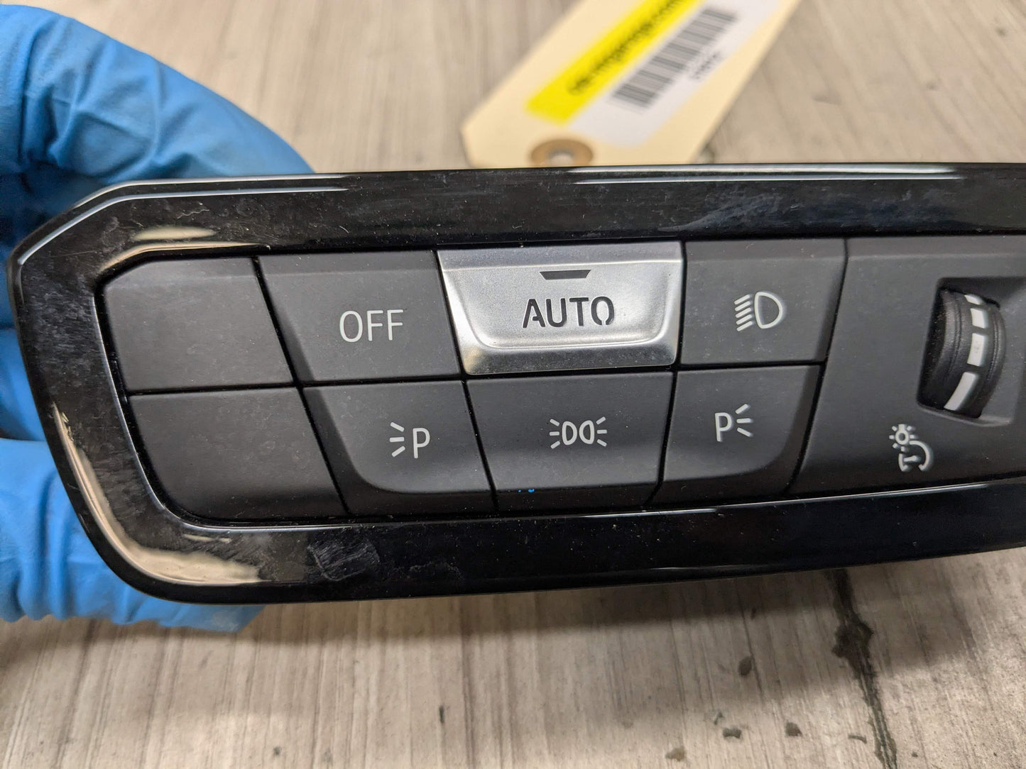 OEM BMW G20 G22 G23 G26 G42 G80 G82 M3 M4 Headlight Control Switch Light Module