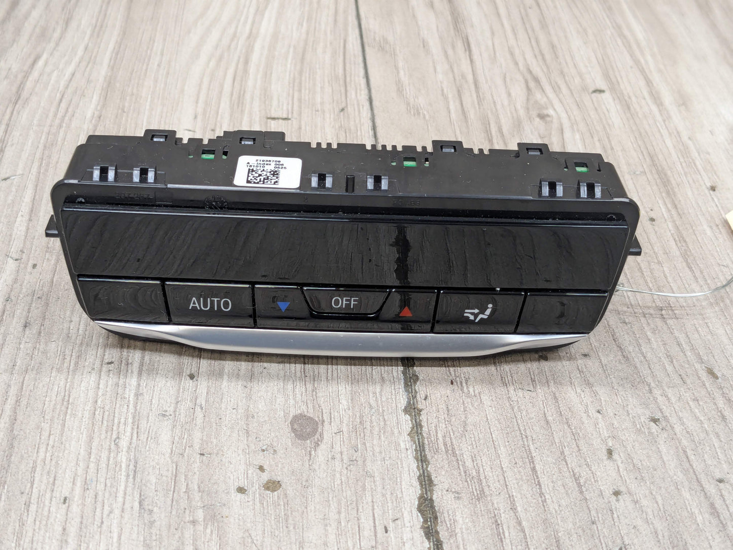 OEM BMW G20 G22 G23 G26 G80 G82 G83 Rear AC Air Climate Control Switch Module