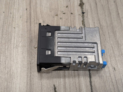 OEM BMW G01 G02 G07 G11 G12 G20 G30 G32 Dual USB-C Charger Socket Port Module