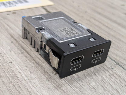 OEM BMW G01 G02 G07 G11 G12 G20 G30 G32 Dual USB-C Charger Socket Port Module
