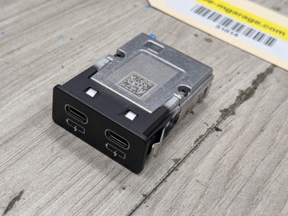 OEM BMW G01 G02 G07 G11 G12 G20 G30 G32 Dual USB-C Charger Socket Port Module