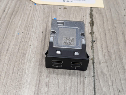 OEM BMW G01 G02 G07 G11 G12 G20 G30 G32 Dual USB-C Charger Socket Port Module