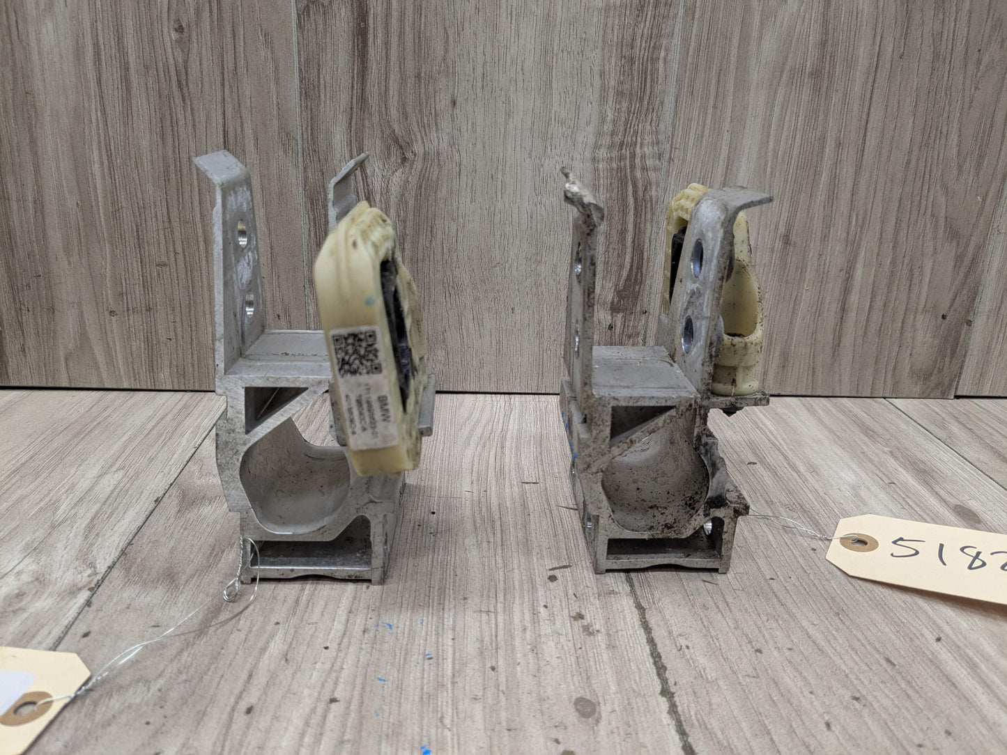 OEM BMW G20 G22 G26 G42 Left Right Radiator Carrier Support Bracket SET
